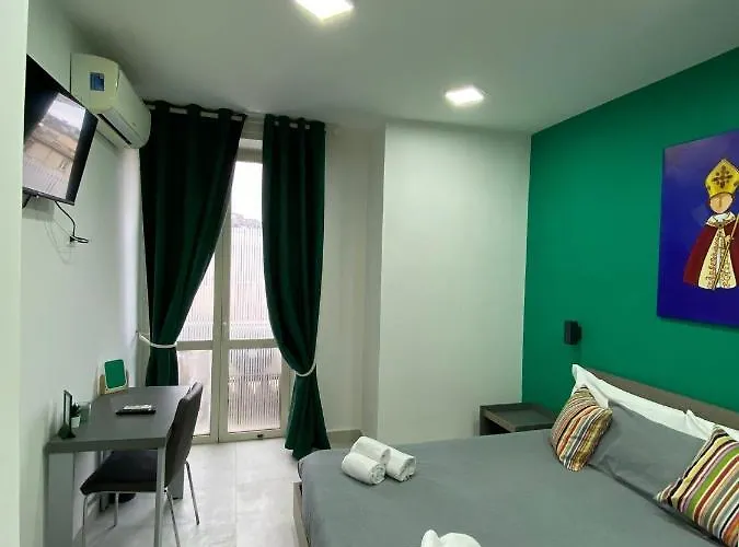 2naples Πανσιόν 4*