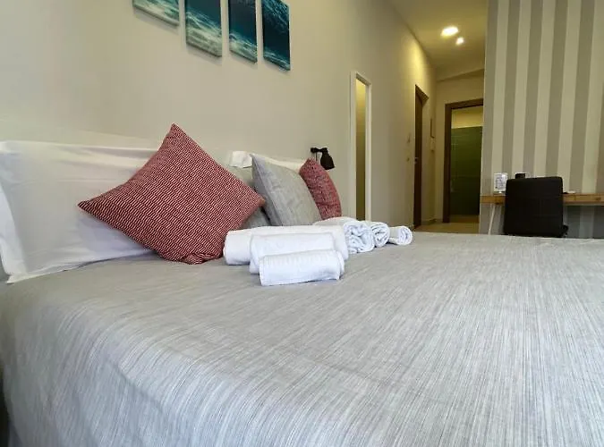 Πανσιόν 2naples 4*