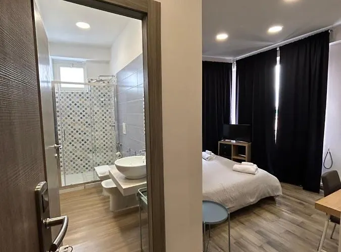 Πανσιόν 2naples 4*