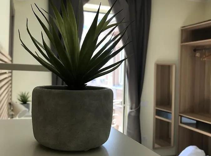 2naples Πανσιόν 4*